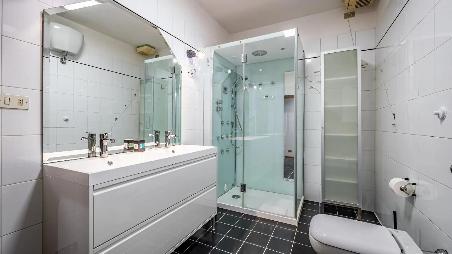 Yd Stylish City Living With Room To Breathe 佛罗伦萨 0*,  意大利