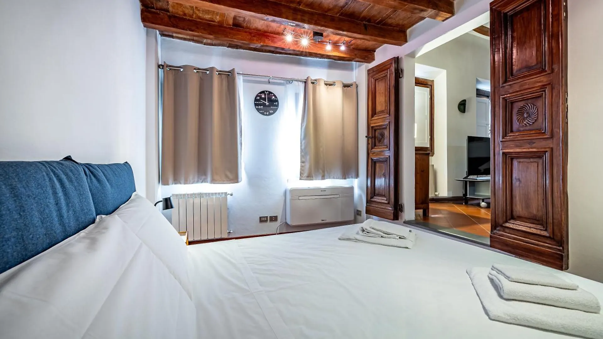 Yd Stylish City Living With Room To Breathe Florence