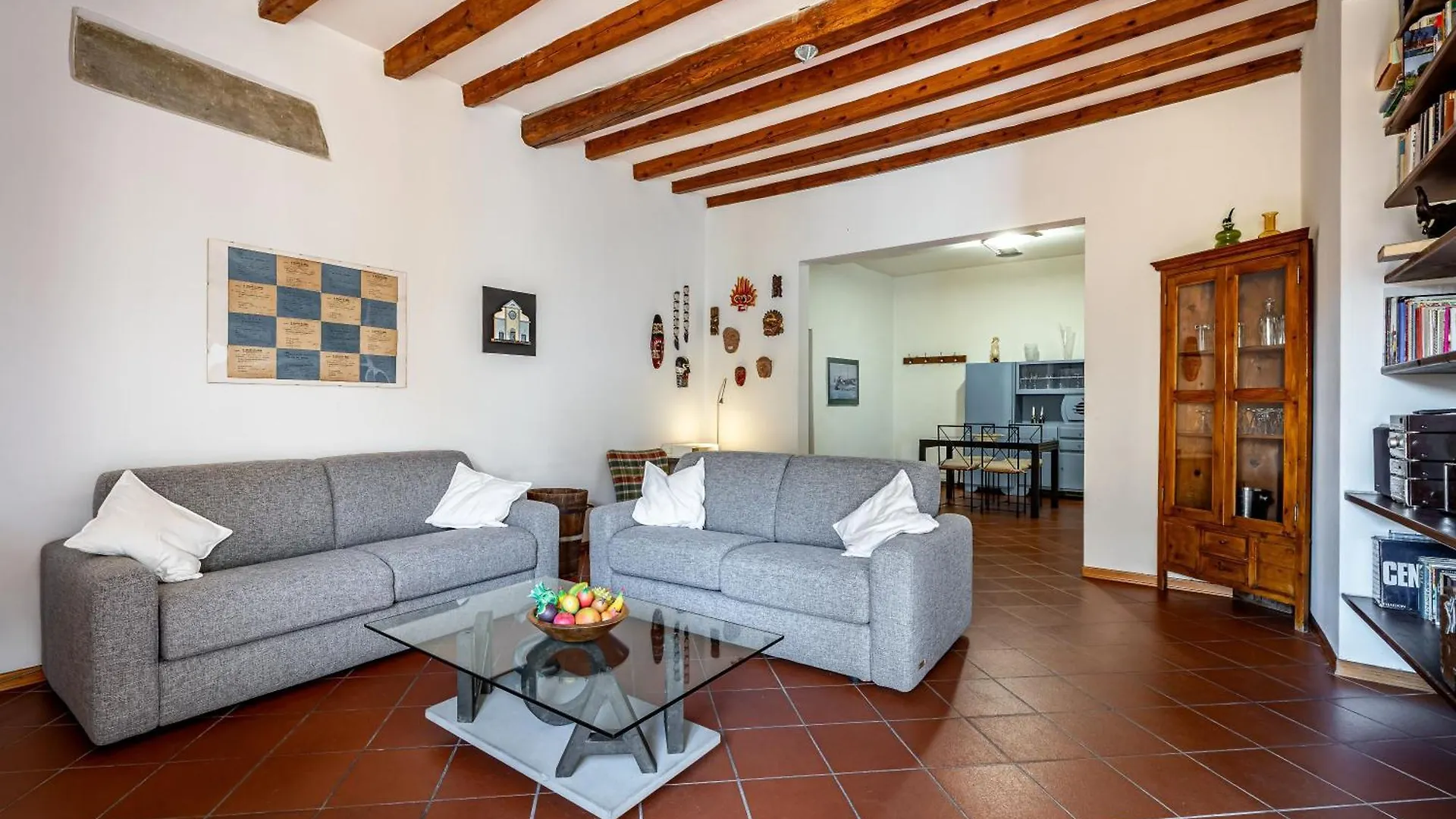 Yd Stylish City Living With Room To Breathe Florence 0*,